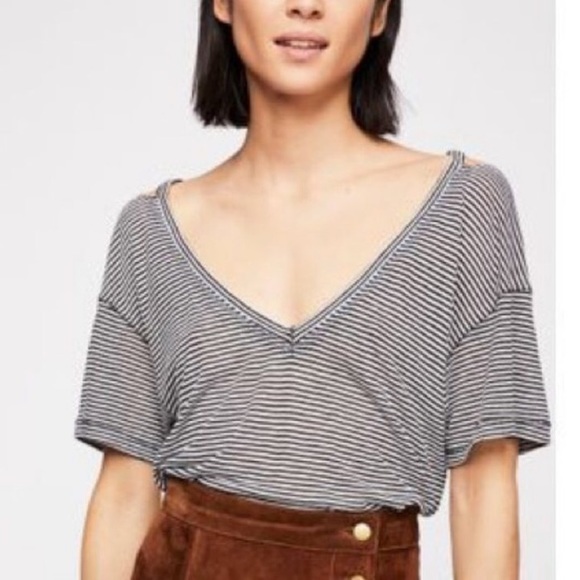 FREE PEOPLE 🌸 Sunkissed Tee - Picture 2 of 14